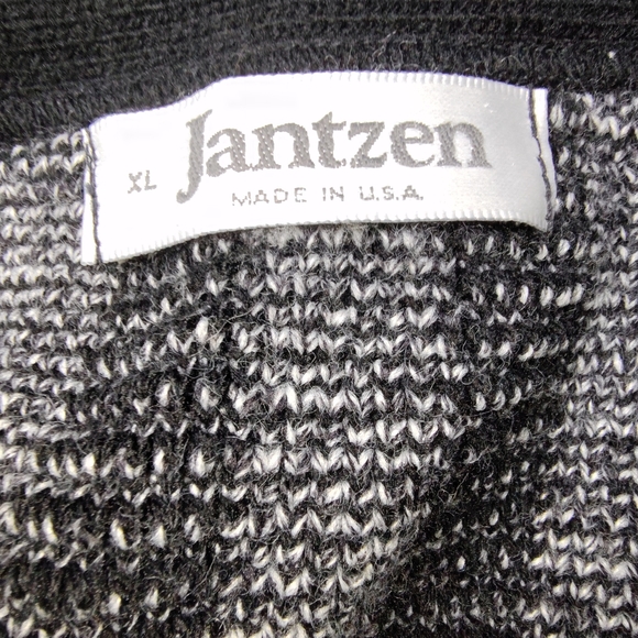 Vintage jantzen cardigan HAS BEEN SOLD DO NOT BUY OR ACCEPT OFFERS! - Picture 11 of 12